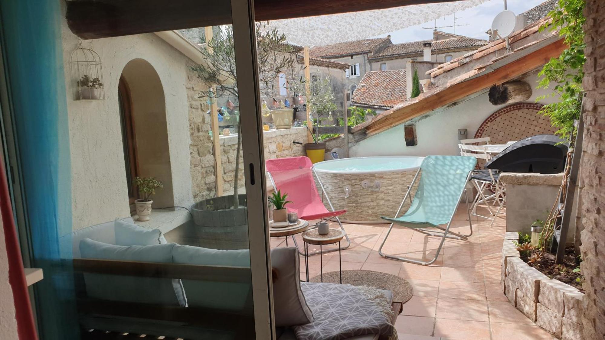 Maison Avec Jacuzzi Et Terrasse Sur Les Toits Brignon 외부 사진